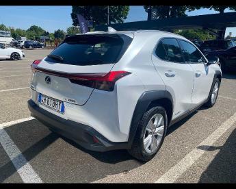 SPOTICAR Lexus Ux 250h 2.0 Business 2wd Cvt My20 Usata - Suv Ibrido Bianco - Mirandola - 1202455552_5