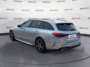 SPOTICAR Mercedes Classe C Classe C (w/s206) C 300 E Hybrid Eq S.w. Premium Usata - Station Wagon Ibrido Argento - Legnago - 602458668_4