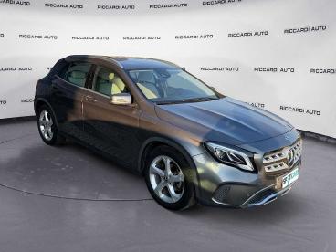 SPOTICAR Mercedes Gla (x156) 180 Business Usata - Suv Benzina Nero - Magenta - 1202438213_3