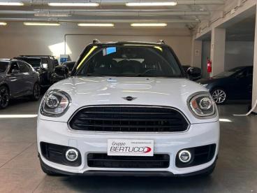 SPOTICAR Mini Countryman F60 Mini 1.5 Cooper Business Countryman Automatica Usata - Suv Benzina Bianco - Legnago - 602337189_2