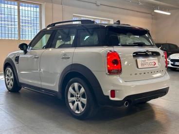 SPOTICAR Mini Countryman F60 Mini 1.5 Cooper Business Countryman Automatica Usata - Suv Benzina Bianco - Legnago - 602337189_4