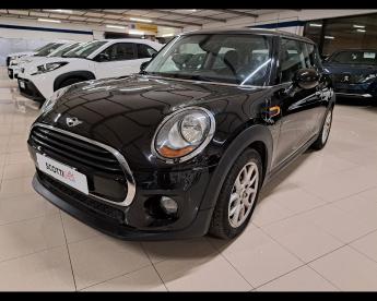 SPOTICAR Mini Mini Iv F54-f55-f56-f57 3p 1.5 One 75cv Usata - City Car Diesel Nero - Venturina Terme - 502294078_1