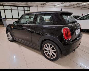 SPOTICAR Mini Mini Iv F54-f55-f56-f57 3p 1.5 One 75cv Usata - City Car Diesel Nero - Venturina Terme - 502294078_2