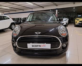 SPOTICAR Mini Mini Iv F54-f55-f56-f57 3p 1.5 One 75cv Usata - City Car Diesel Nero - Venturina Terme - 502294078_5