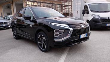 SPOTICAR Mitsubishi Canter Cross 2.4 Phev Diamond Usata - Suv Ibrido Nero - Lancusi - 502357849_2