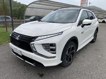 SPOTICAR Mitsubishi Canter Cross 2.4 Mivec 4wd Phev Diamond Sda Usata - Suv Ibrido Bianco - Santo Stefano Di Magra - 502503110_3