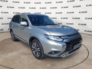 SPOTICAR Mitsubishi Outlander 2.0 4wd Gpl Bi-fuel Cvt Instyle Sda 7 Posti Usata - Suv Gpl-metano Argento - Bologna - 602377747_1
