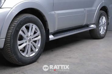 SPOTICAR Mitsubishi Pajero 3.2 Di-d Instyle 5p 7p.ti Auto + Tetto Apribile Usata - Suv Diesel Grigio - Barzago - 1202396601_4