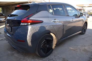 SPOTICAR Nissan Leaf N-connecta 40 Kwh Usata - Berlina Elettrica Grigio - Giarre - 502271289_4