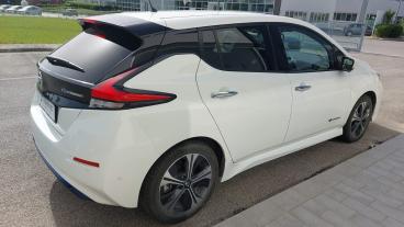 SPOTICAR Nissan Leaf Tekna 40 Kwh Usata - Berlina Elettrica Bianco - Mozzagrogna - 502447404_5