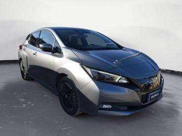SPOTICAR Nissan Leaf N-connecta 40 Kwh Usata - Berlina Elettrica Grigio - Giarre - 502449169_3