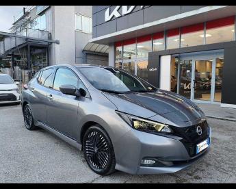 SPOTICAR Nissan Leaf 40kwh N-connecta 150cv Usata - Berlina Elettrica Grigio - Terni - 1202515595_3