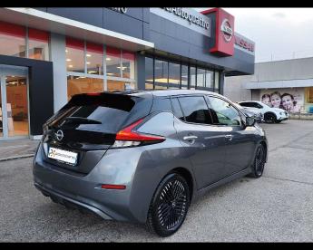 SPOTICAR Nissan Leaf 40kwh N-connecta 150cv Usata - Berlina Elettrica Grigio - Terni - 1202515595_5