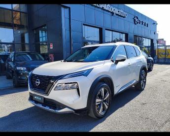 SPOTICAR Nissan X-trail 1.5 E-power Tekna E-4orce 4wd Auto 7p.ti Usata - Suv Ibrido Bianco - Terni - 1202448593_1