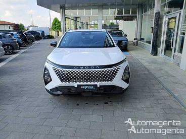 SPOTICAR Omoda C5 1.6 Gpl 147cv Dct7 Premium Anniversary Km Zero Usata - Suv Ibrido Plug-in Bianco - Magenta - 1202457604_2