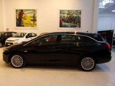 SPOTICAR Opel Astra 1.6 Cdti 136cv Start And Stop Sports Tourer Busine Usata - Station Wagon Diesel Nero - Reggio Emilia - 502205773_5