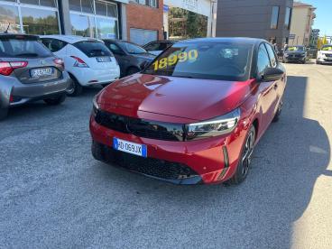 SPOTICAR Opel Corsa 1.2 100cv Gs Mt6 Usata - City Car Benzina Rosso - Milano - 502464032_1