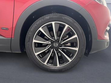 SPOTICAR Opel Grandland X 1.6 Hybrid4 Plug-in Aut. Awd Usata - Suv Elettrica Rosso - Altivole - 1202357329_5