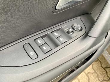 SPOTICAR Peugeot 2008 Puretech 100 S&s Allure Usata - Suv Benzina Nero - Monopoli - 1202383132_5