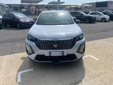 SPOTICAR Peugeot 2008 Hybrid 145cv E-dcs6 Allure Auto Usata - Suv Ibrido Bianco - Milano - 502505105_2