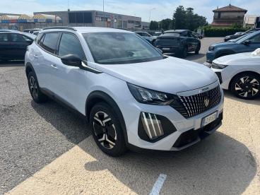SPOTICAR Peugeot 2008 Hybrid 145cv E-dcs6 Allure Auto Usata - Suv Ibrido Bianco - Milano - 502505105_3