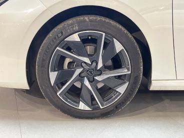 SPOTICAR Peugeot 308 Iii 2021 1.2 Puretech T Allure Pack S And S 130cv Usata - Coupé-cabriolet Benzina Bianco - Verona - 502481797_5