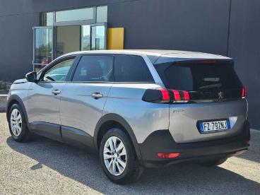 SPOTICAR Peugeot 5008 Bluehdi 130 Eat8 Business Navy 5p Usata - Suv Diesel Grigio - Foggia - 1202349552_3