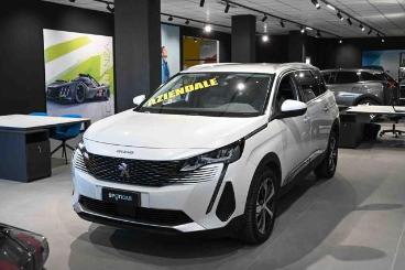SPOTICAR Peugeot 5008 Bluehdi 130 S And S Eat8 Allure Pack Usata - Suv Diesel Bianco - Carmagnola - 502451382_1