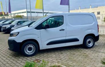 SPOTICAR Peugeot Partner L1 Bluehdi 100cv Usata - Coupé-cabriolet Diesel Bianco - Monopoli - 1202473187_4