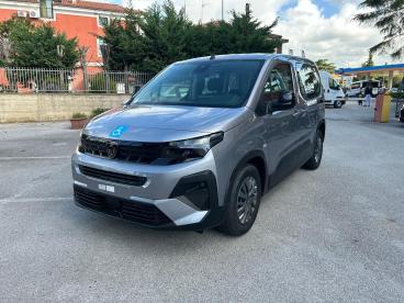 SPOTICAR Peugeot Rifter Mix 1.5 Bluehdi 100cv Allure S And Amp,s Per Disab Usata - Family Car Diesel Grigio - Lancusi - 502384335_1