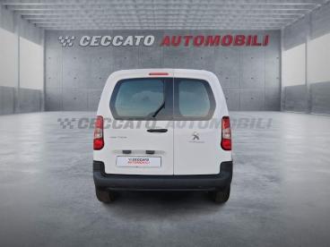 SPOTICAR Peugeot Rifter 1.2 Puretech Active S And S 110cv Usata - Family Car Benzina Bianco - Albignasego - 502431467_5