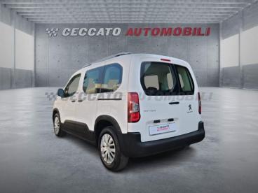 SPOTICAR Peugeot Rifter 1.2 Puretech Active S And S 110cv Usata - Family Car Benzina Bianco - Albignasego - 502456695_3