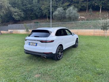 SPOTICAR Porsche Cayenne 3.0 Tiptronic 340cv Usata - Suv Benzina Bianco - Lancusi - 502382886_4