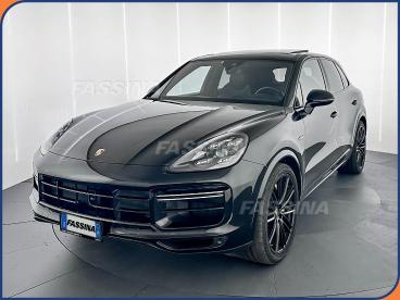SPOTICAR Porsche Cayenne 4.0 V8 Turbo S E-hybrid Usata - Suv Ibrido Nero - Milano - 502417785_3