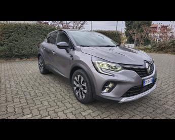 SPOTICAR Renault Captur * 1.3 Mild Hybrid 140cv Techno Usata - Suv Ibrido Grigio - Bollengo - 502406767_1