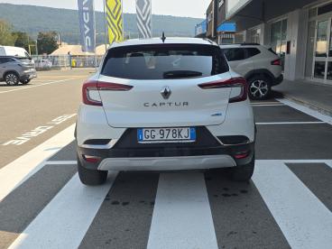 SPOTICAR Renault Captur Ii 2019 1.6 E-tech Phev Intens 160cv Auto Usata - Suv Ibrido Plug-in Bianco - Bollengo - 502497717_5