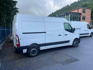 SPOTICAR Renault Master T33 2.3 Dci 135cv L2h2 Ice Usata -  Diesel Bianco - Lancusi - 502414637_2