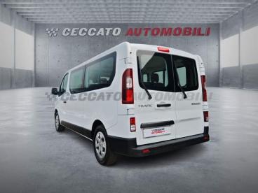 SPOTICAR Renault Trafic Passenger 2.0 Blue Dci 110cv L2h1 Equilibre Usata - Family Car Diesel Bianco - Thiene - 502436949_3