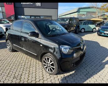 SPOTICAR Renault Twingo Iii 2015 0.9 Tce La Parisienne 90cv My18 Usata - Veicoli Commerciali Benzina Nero - Massarosa - 502433896_1