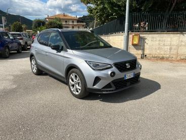 SPOTICAR Seat Arona 1.0 Ecotsi Fr 95cv Usata - City Car Benzina Argento - Lancusi - 502403382_2