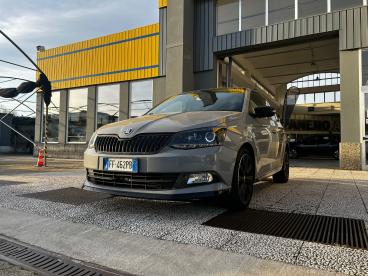 SPOTICAR Skoda Fabia Iii 2015 Berlina 1.2 Tsi Design Edition 90cv Usata - City Car Benzina Grigio - Bollengo - 502418276_3