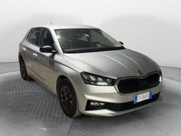 SPOTICAR Skoda Fabia 1.0 Tsi Evo Young Edition 95cv Usata - City Car Benzina Grigio - Lancusi - 502445989_2