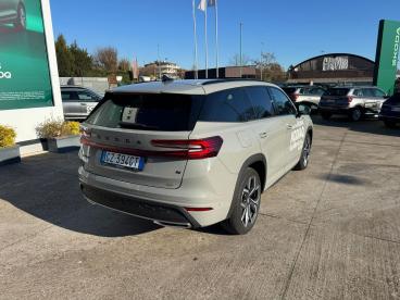 SPOTICAR Skoda Kodiaq 1.5 Tsi Phev Sportline 130 Edition 204cv Dsg - Tet Usata - Suv Ibrido Grigio - Lancusi - 502405115_4