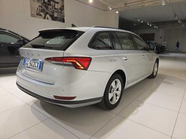 SPOTICAR Skoda Octavia 2.0 Tdi Evo 115cv Executive Usata - Station Wagon Diesel Argento - Fornovo Di Taro - 1202480069_5