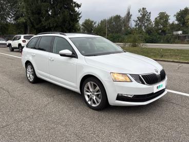 SPOTICAR Skoda Octavia 1.4 Tsi G-tec Ambition Dsg Usata - Station Wagon Gpl-metano Bianco - Torino - 1202515208_3