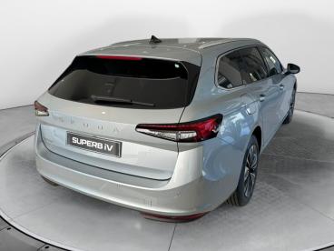 SPOTICAR Skoda Superb Wagon 2.0 Tdi Style 150cv Dsg Usata - Station Wagon Diesel Argento - Lancusi - 502337953_4