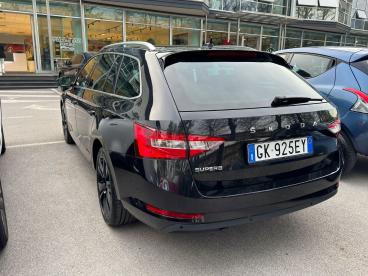 SPOTICAR Skoda Superb Wagon 2.0 Tdi Evo Style 150cv Dsg Usata - Station Wagon Diesel Nero - Lancusi - 502388362_4