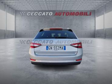 SPOTICAR Skoda Superb Wagon 2.0 Tdi Evo Executive 150cv Dsg Usata - Station Wagon Diesel Grigio - Thiene - 502393602_5