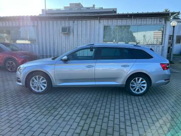 SPOTICAR Skoda Superb 2.0 Tdi Evo Scr Dsg Wagon Executive Usata - Station Wagon Diesel Grigio - Milano - 502411183_4