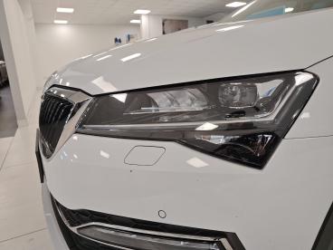 SPOTICAR Skoda Superb Iii 2016 Wagon Wagon 2.0 Tdi Scout 4x4 190cv Dsg Usata - Station Wagon Diesel Bianco - Bollengo - 502428748_4